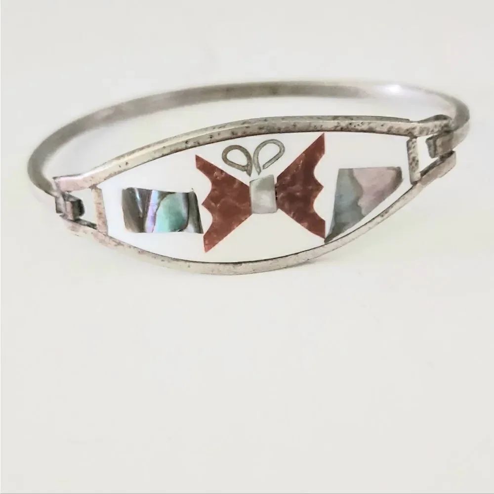 Mother of Pearl Mexico Made bracelet